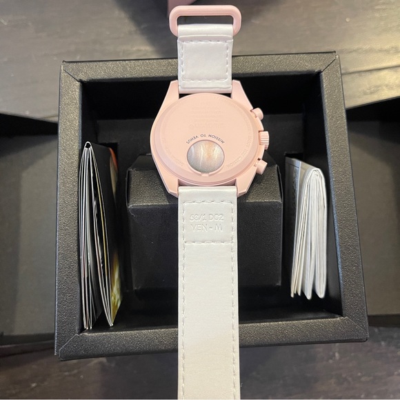 🆕swatch × omega bioceramic moonswatch mission to venus pink watch - Picture 9 of 9